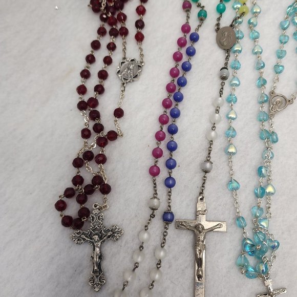 Lot of 4 Vintage Rosary Beads - Picture 2 of 3